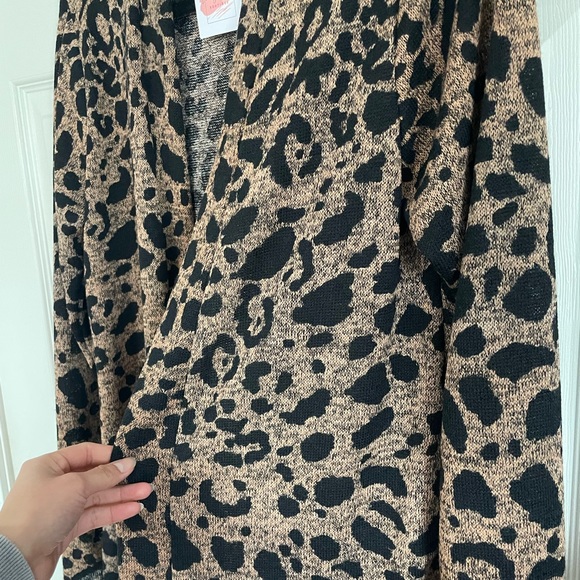 NWT Cheetah Print Cardigan - Picture 5 of 6